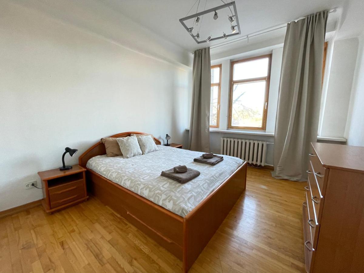 A Cozy Apartment With A Wonderful View Of The River In The Old Town Of VNO Exterior foto